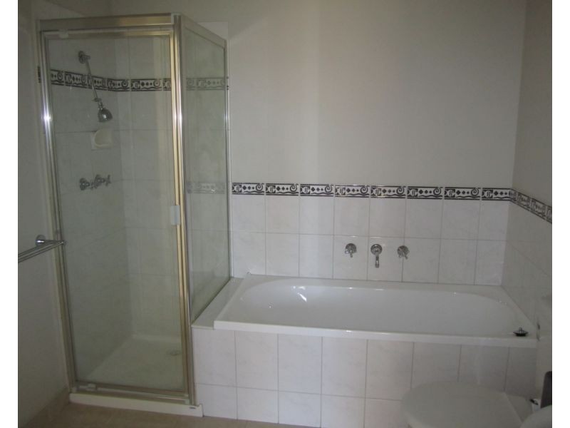 2/50 Austin Avenue, Mccrae VIC 3938