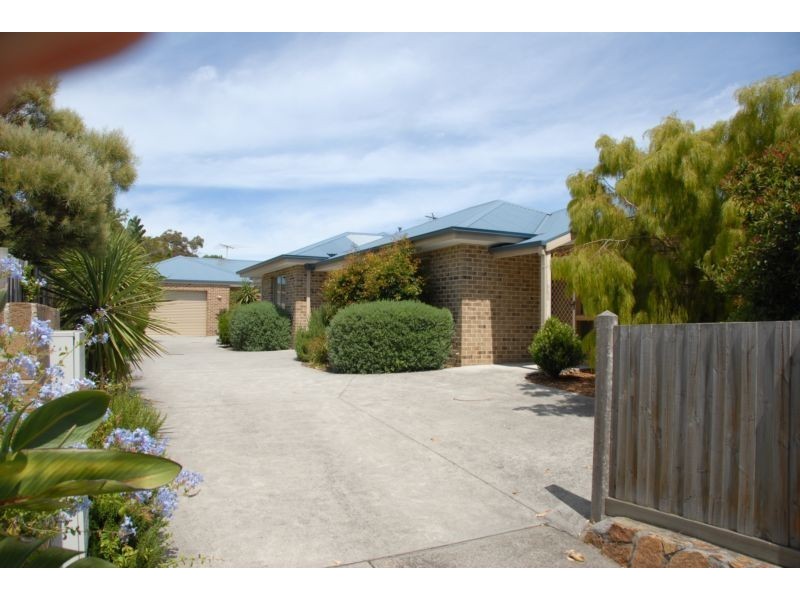 1/105 Eastbourne Road, Rosebud VIC 3939