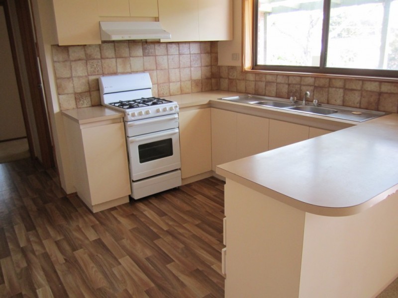 36 Denholm Street, Rosebud VIC 3939