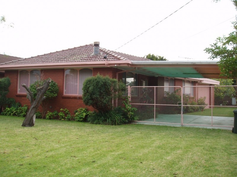14 Meadow Avenue, Rye VIC 3941