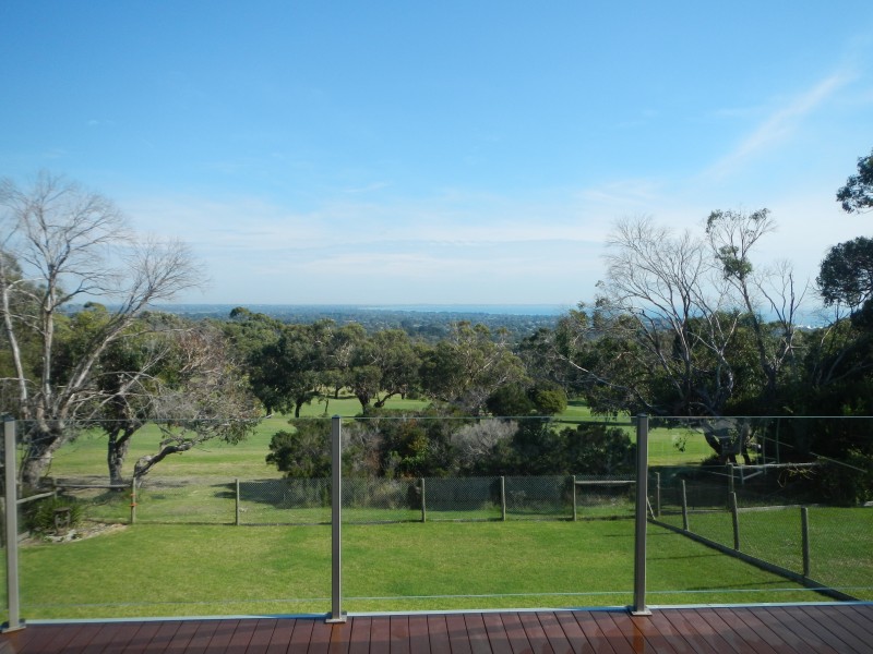 26 St Andrews Avenue, Rosebud VIC 3939