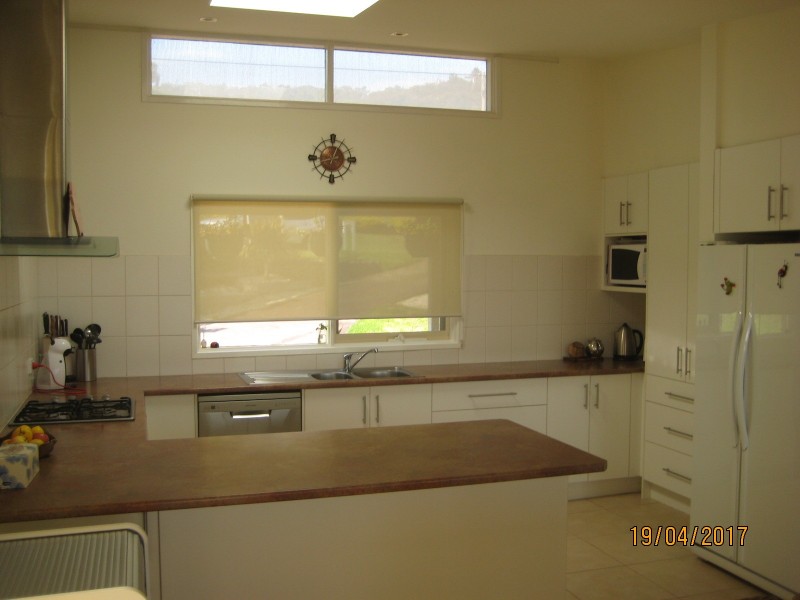 26 St Andrews Avenue, Rosebud VIC 3939