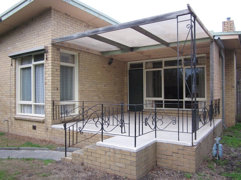 77 South Road, Rosebud VIC 3939