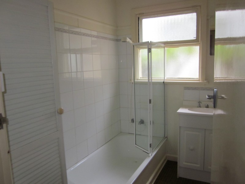 77 South Road, Rosebud VIC 3939