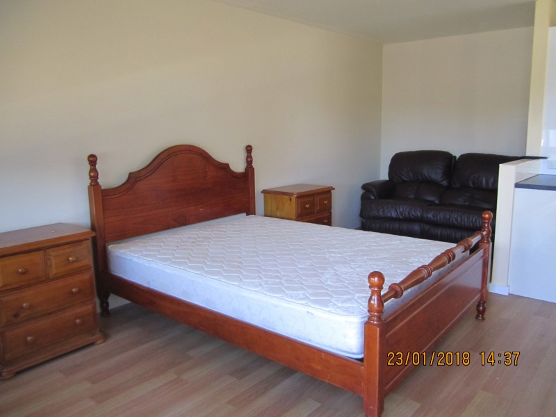 2A Inglewood Crescent, Rosebud VIC 3939