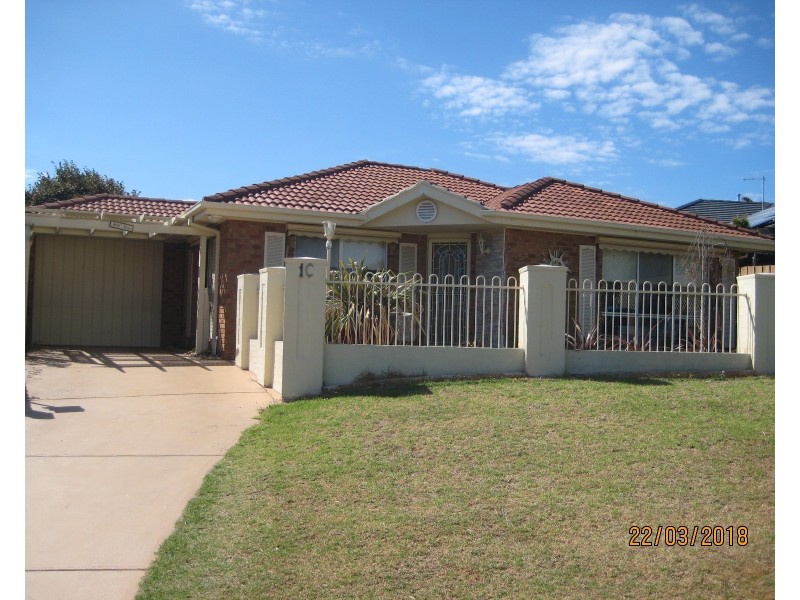 1C Adams Avenue, Rosebud VIC 3939