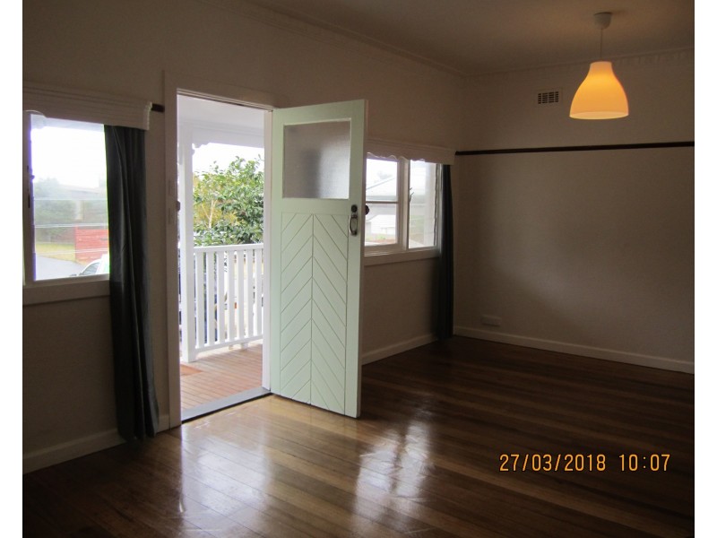 73 Seventh Avenue, Rosebud VIC 3939