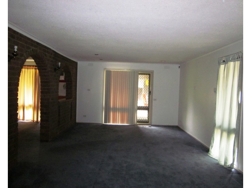 176 Elizabeth Drive, Rosebud VIC 3939