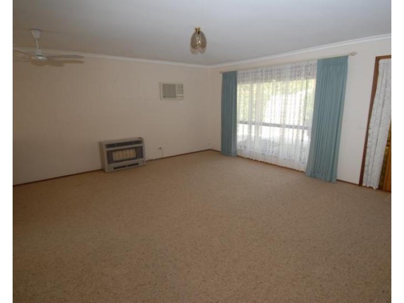 2/36 Rosemore Road, Rosebud VIC 3939