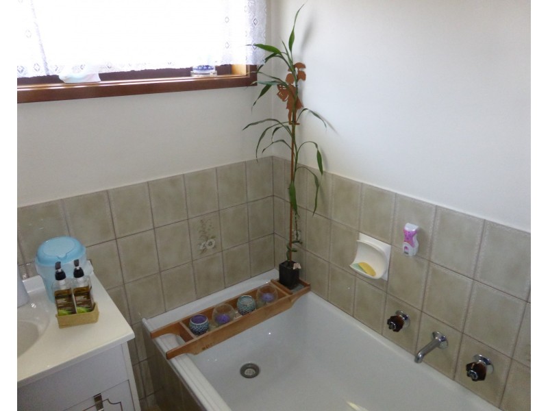 2/36 Rosemore Road, Rosebud VIC 3939