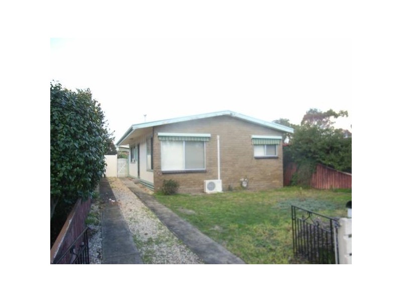 Eighth Avenue, Rosebud VIC 3939