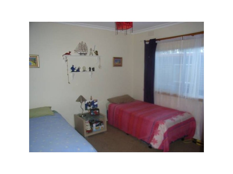 Eighth Avenue, Rosebud VIC 3939