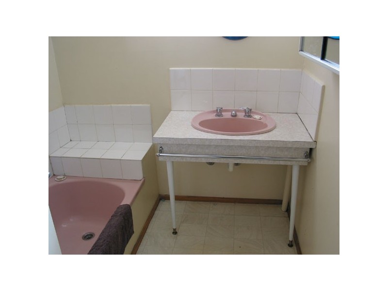 145 Ninth Avenue, Rosebud VIC 3939