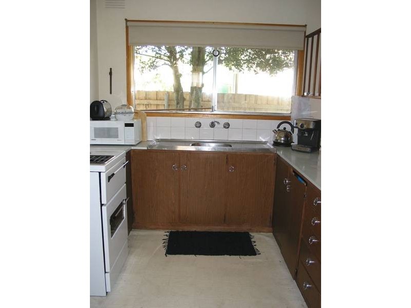 145 Ninth Avenue, Rosebud VIC 3939