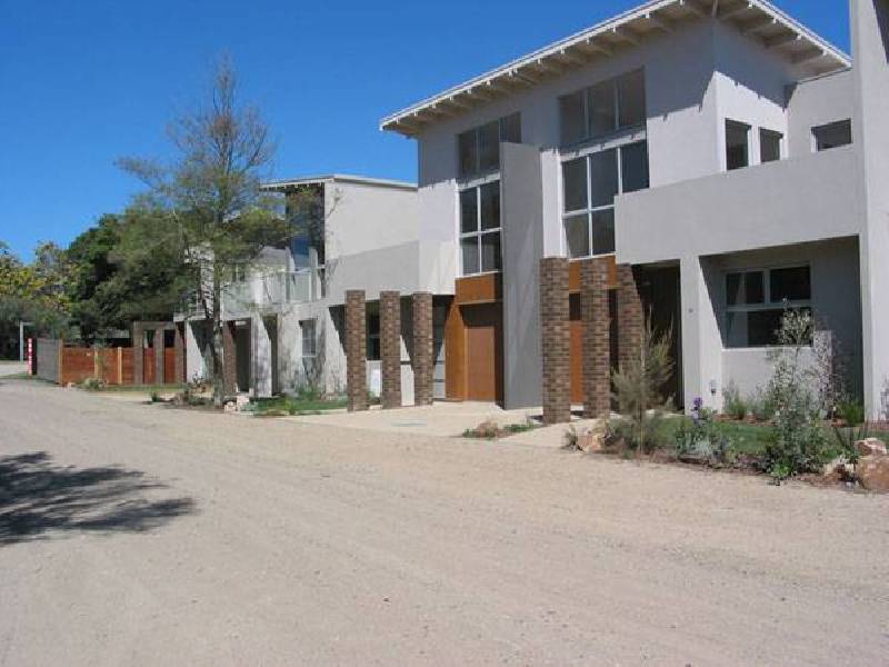 16 Parkmore Road, Rosebud VIC 3939