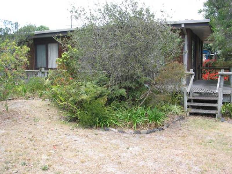 8 Hakea Avenue, Rosebud West VIC 3940