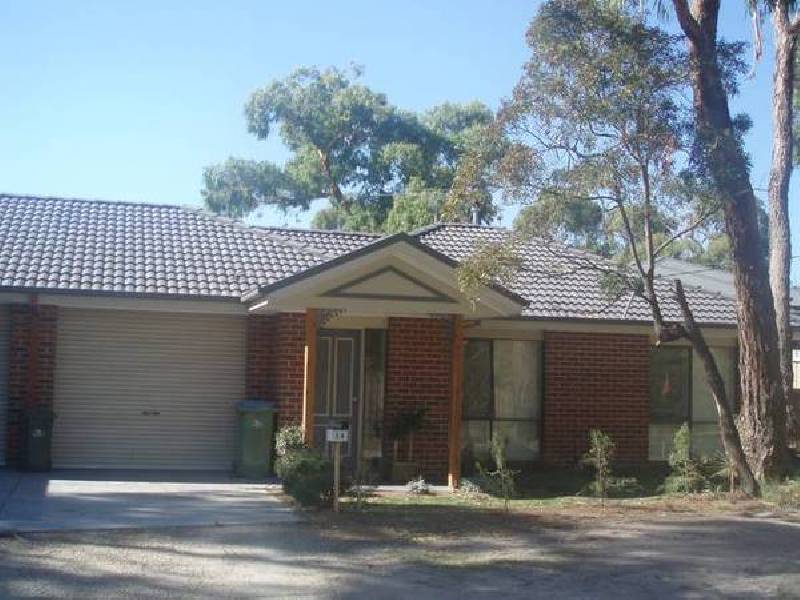 28 Leura Crescent, Rosebud VIC 3939