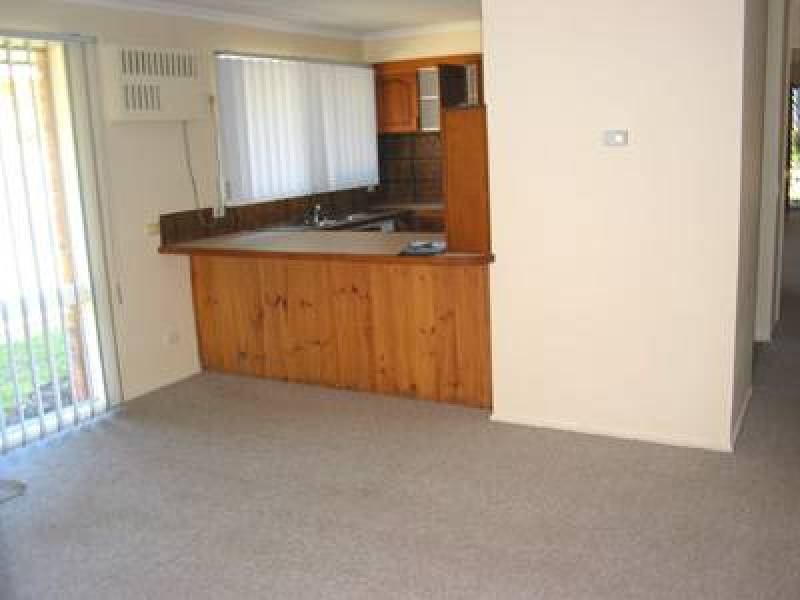 Leon Avenue, Rosebud VIC 3939