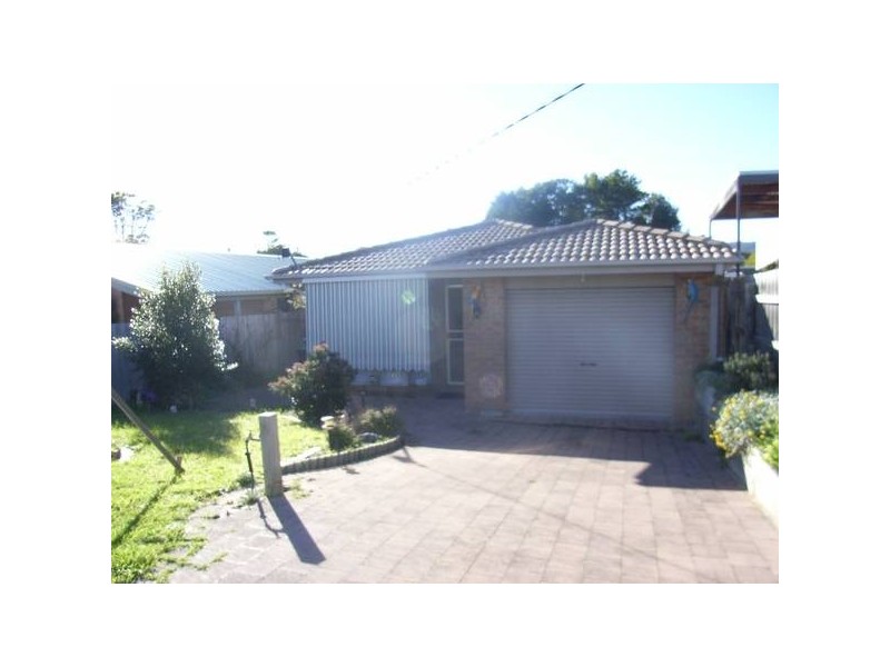 19 Fifth Avenue, Rosebud VIC 3939