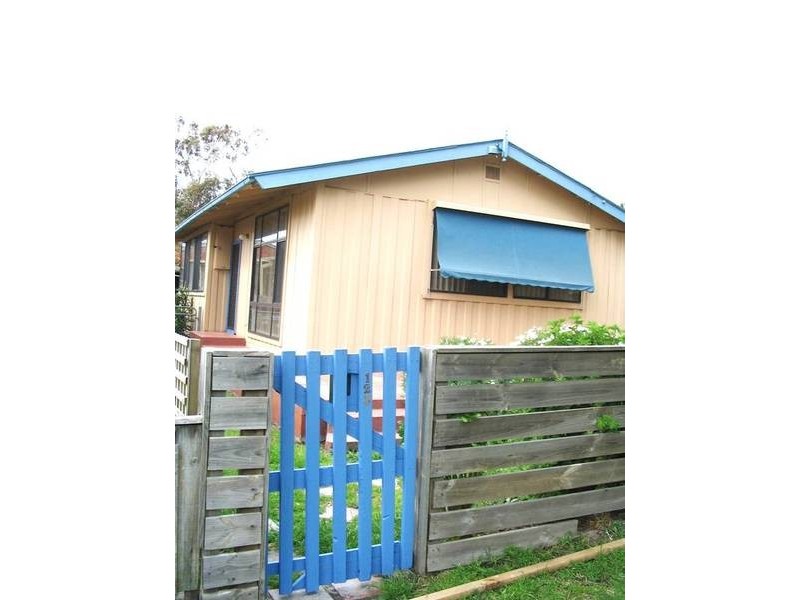 First Avenue, Rosebud VIC 3939