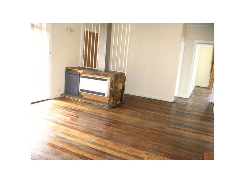 First Avenue, Rosebud VIC 3939