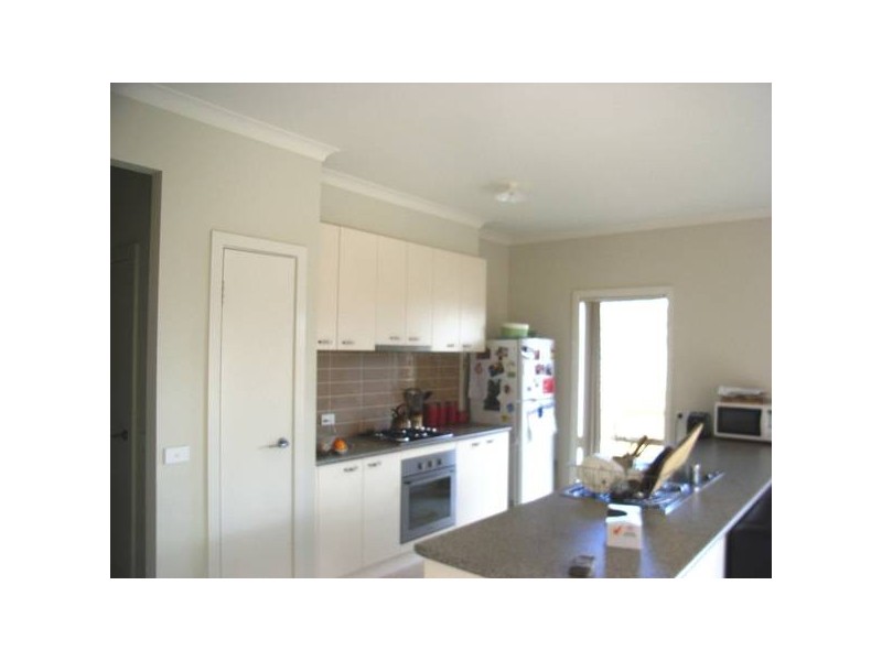 2/50 Austin Avenue, Mccrae VIC 3938