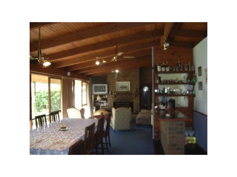 16 Seabrook Avenue, Rosebud VIC 3939
