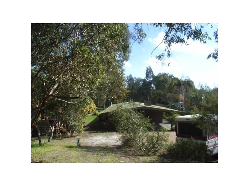 16 Seabrook Avenue, Rosebud VIC 3939