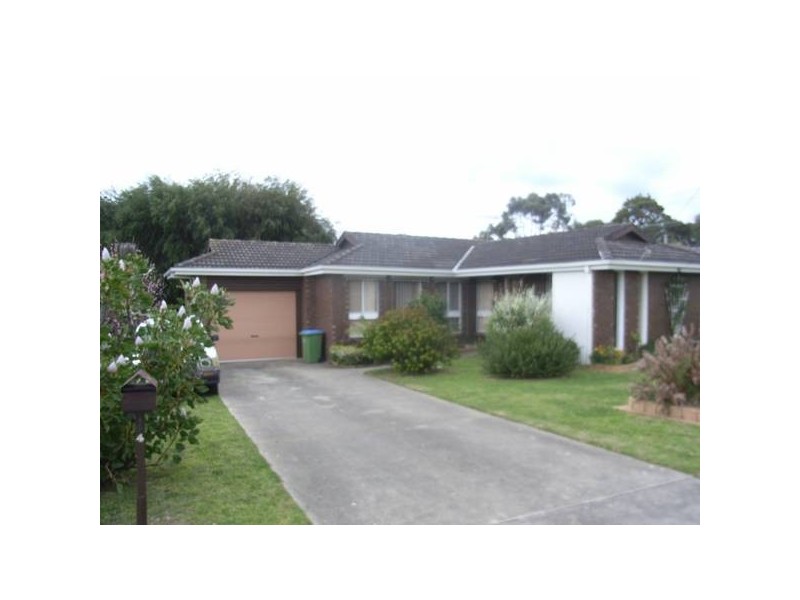 4 Lyndon Drive, Rosebud VIC 3939