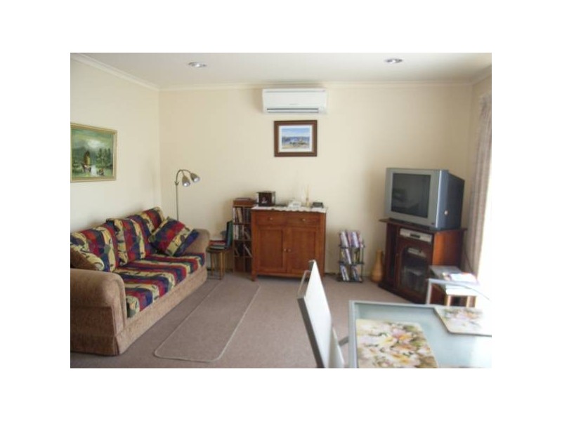 4 Cootamundra Avenue, Rosebud West VIC 3940