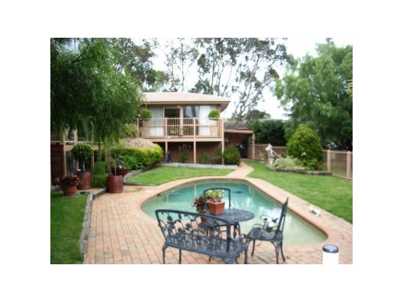 18 Grenfell Way, Rosebud VIC 3939