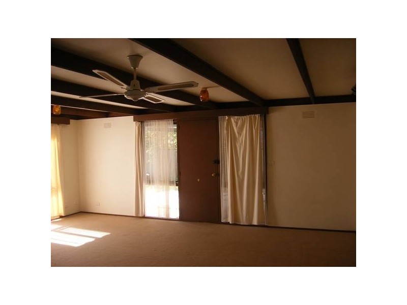 55 Cootamundra Avenue, Rosebud West VIC 3940