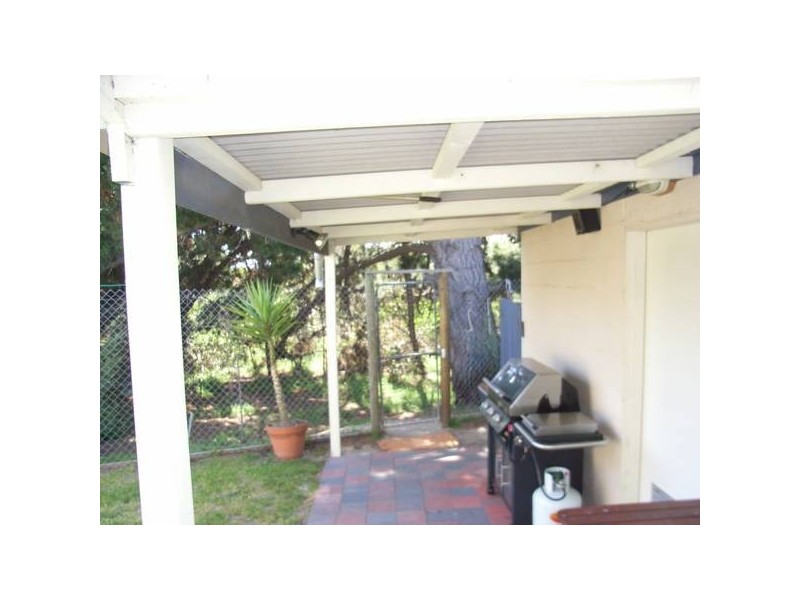 2 Cook Avenue, Rosebud VIC 3939