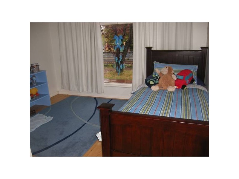 100 Spray Street, Rosebud VIC 3939