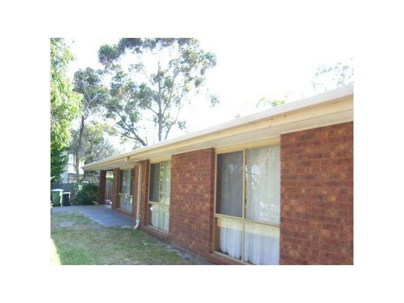 9 Nullawarre Avenue, Rosebud VIC 3939