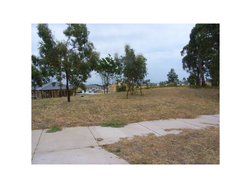 619 Wallaby Drive, Rosebud VIC 3939