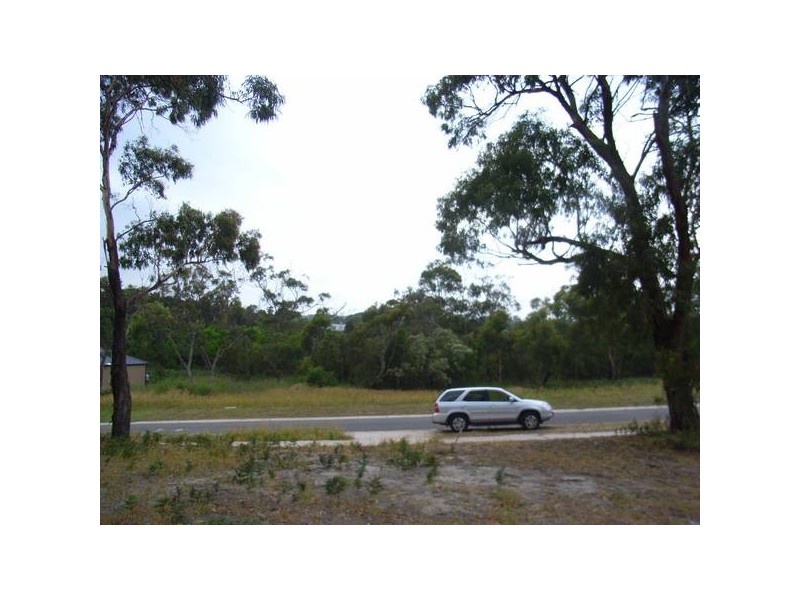 619 Wallaby Drive, Rosebud VIC 3939