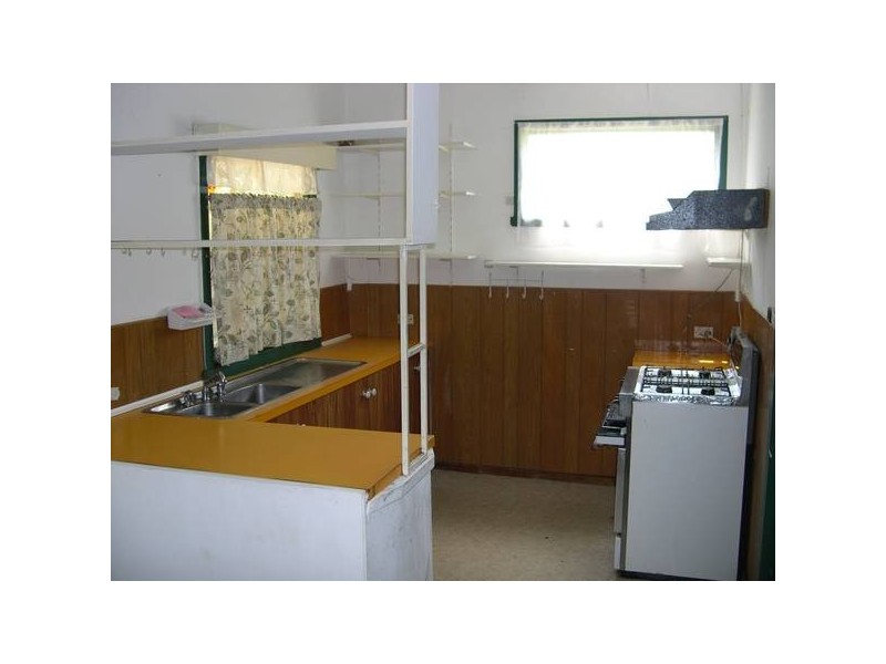 13 Madura Street, Rosebud VIC 3939