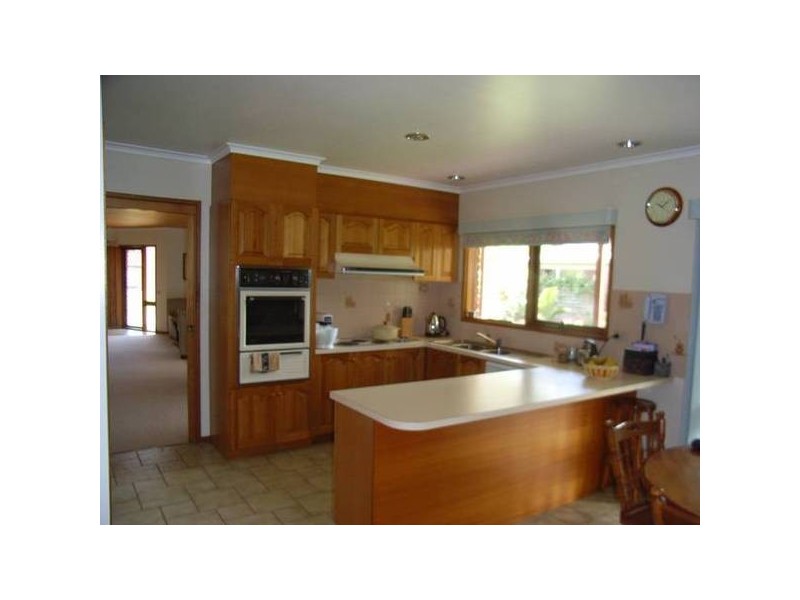 17 Cleek Crescent, Rosebud VIC 3939