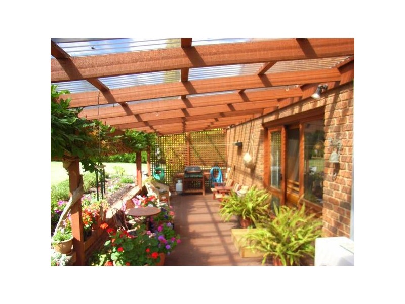 17 Cleek Crescent, Rosebud VIC 3939