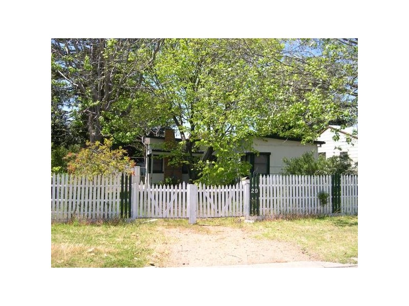 29 Thomas Street, Rosebud VIC 3939