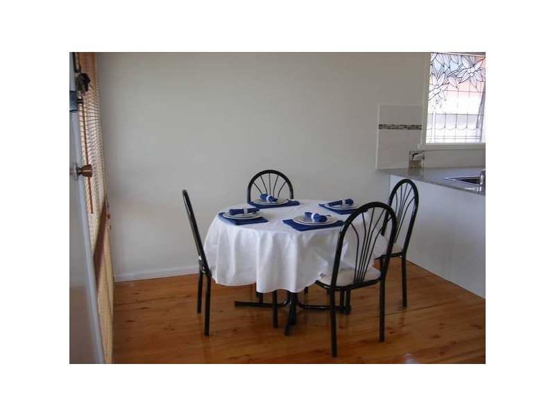 194 Ninth Avenue, Rosebud VIC 3939