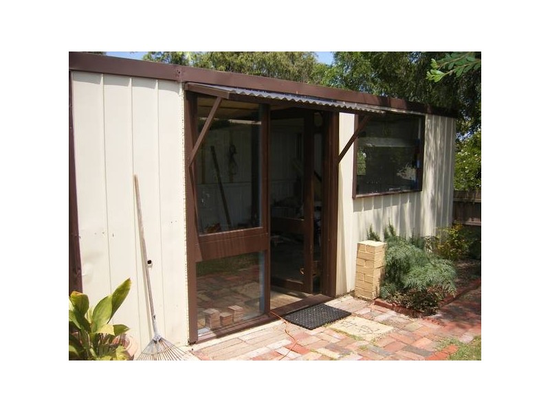 194 Ninth Avenue, Rosebud VIC 3939