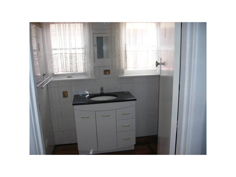 12 Fifth Avenue, Rosebud VIC 3939