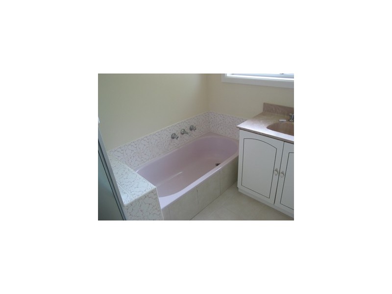 24 Warranilla Avenue, Rosebud VIC 3939