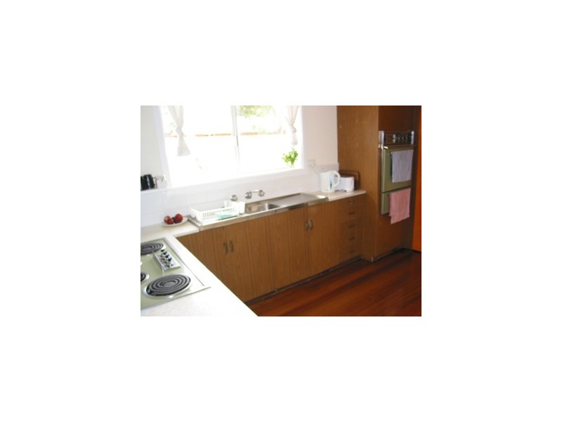 24 Warranilla Avenue, Rosebud VIC 3939