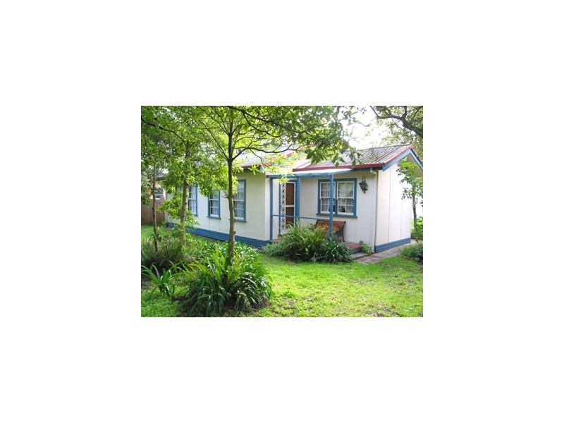 11 Woodthorpe Street, Rosebud West VIC 3940