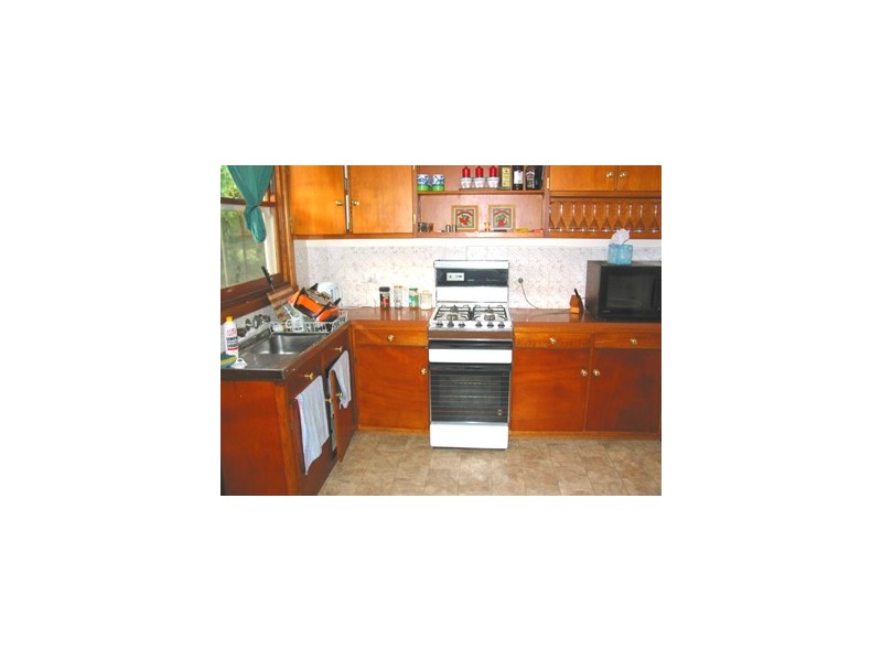 11 Woodthorpe Street, Rosebud West VIC 3940