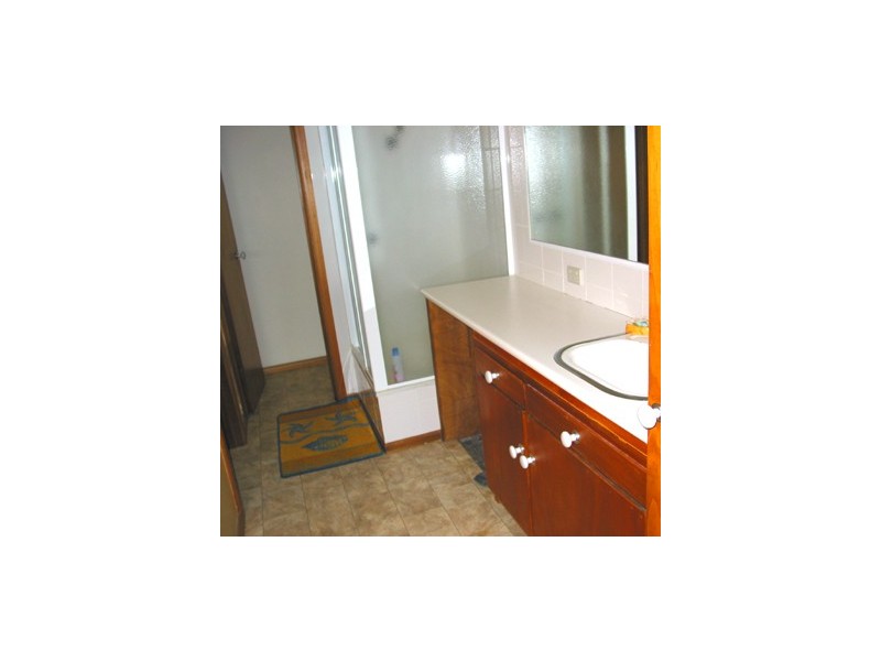 11 Woodthorpe Street, Rosebud West VIC 3940