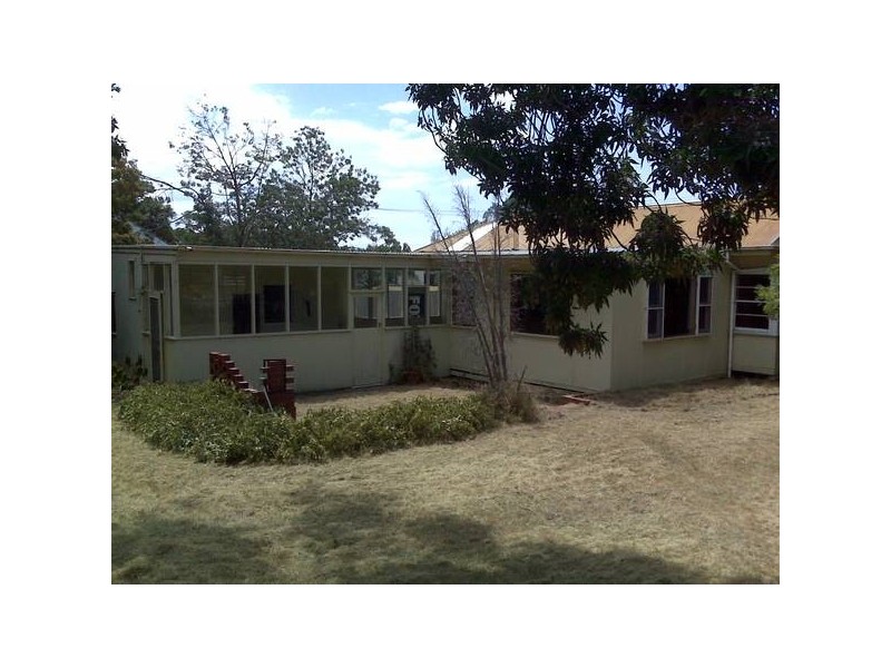 10 Murrawong Avenue, Rosebud VIC 3939